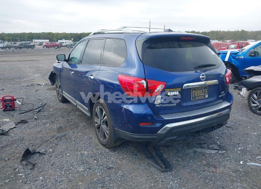 Photo 3 of 2018 Nissan Pathfinder PLATINUM (VIN 5N1DR2MMXJC677438)