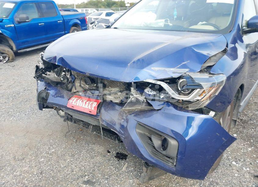 Photo 6 of 2018 Nissan Pathfinder PLATINUM (VIN 5N1DR2MMXJC677438)