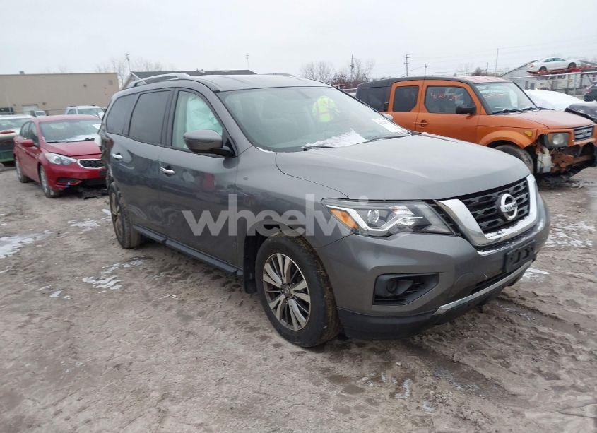 2019 Nissan Pathfinder S (VIN 5N1DR2MMXKC583674) main photo