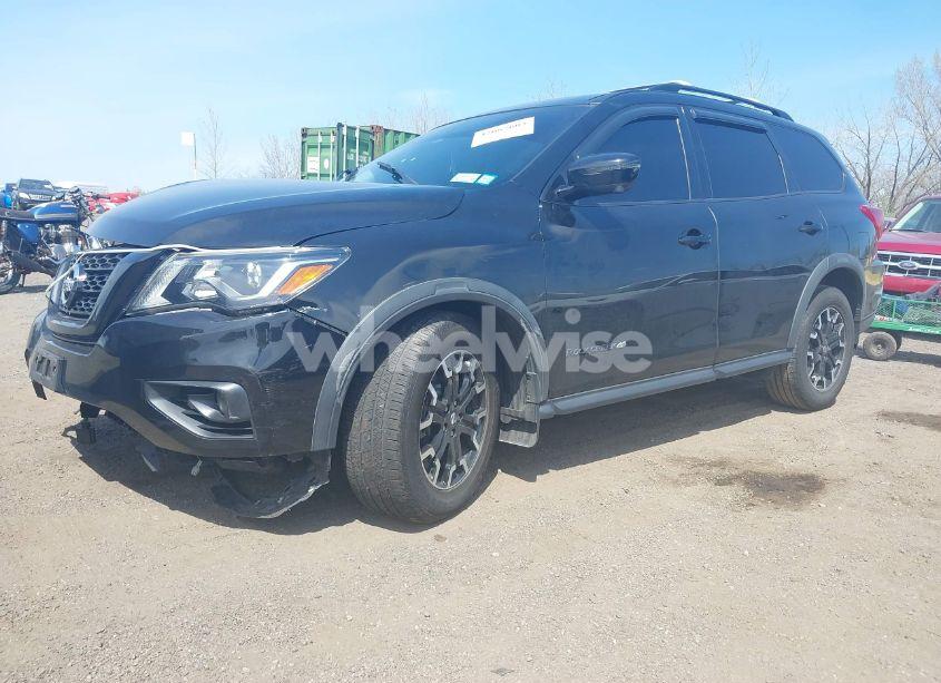 Photo 2 of 2019 Nissan Pathfinder SL (VIN 5N1DR2MMXKC617838)
