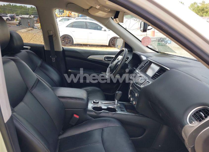 Photo 5 of 2019 Nissan Pathfinder SL (VIN 5N1DR2MMXKC630055)