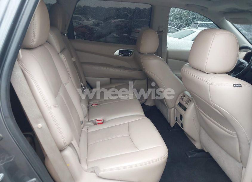 Photo 8 of 2017 Nissan Pathfinder PLATINUM (VIN 5N1DR2MN0HC610527)