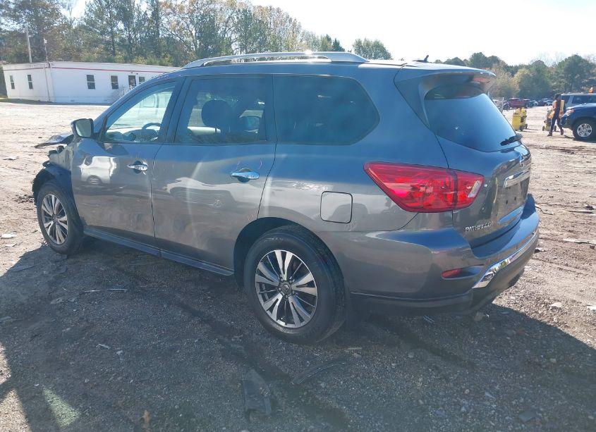 Photo 3 of 2017 Nissan Pathfinder SV (VIN 5N1DR2MN0HC631488)