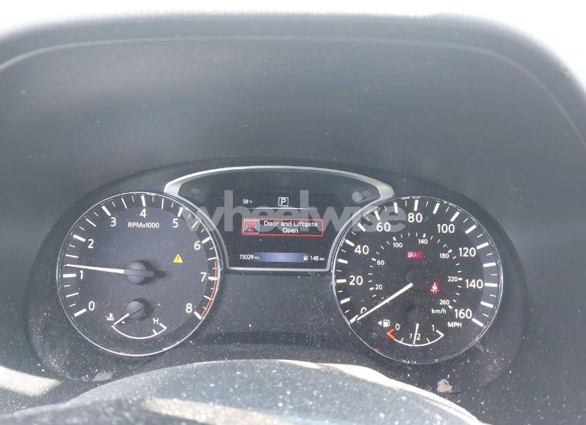 Photo 7 of 2017 Nissan Pathfinder SV (VIN 5N1DR2MN0HC648159)