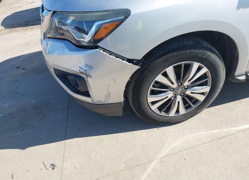 Photo 6 of 2017 Nissan Pathfinder SV (VIN 5N1DR2MN0HC698026)