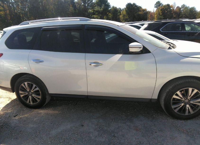 Photo 13 of 2018 Nissan Pathfinder SL (VIN 5N1DR2MN0JC605687)