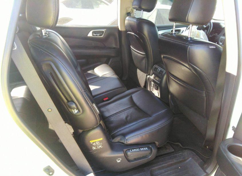 Photo 8 of 2018 Nissan Pathfinder SL (VIN 5N1DR2MN0JC605687)