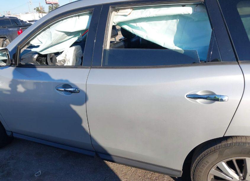 Photo 14 of 2019 Nissan Pathfinder SL (VIN 5N1DR2MN0KC643163)