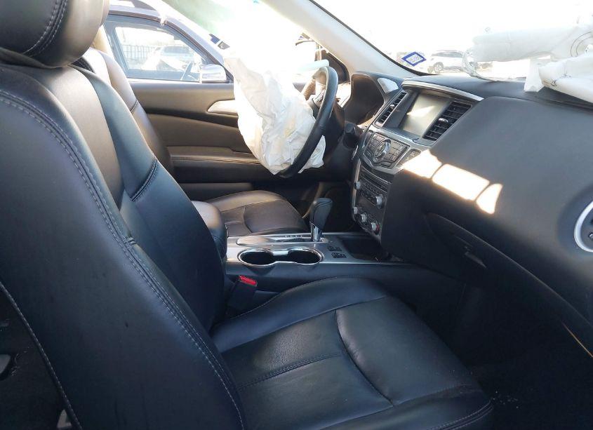 Photo 5 of 2019 Nissan Pathfinder SL (VIN 5N1DR2MN0KC643163)