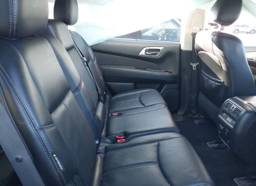 Photo 8 of 2019 Nissan Pathfinder SL (VIN 5N1DR2MN0KC643163)