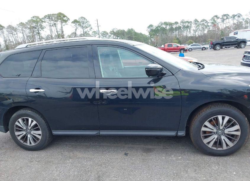 Photo 13 of 2017 Nissan Pathfinder PLATINUM/S/SL/SV (VIN 5N1DR2MN1HC614098)