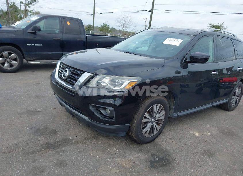 Photo 2 of 2017 Nissan Pathfinder PLATINUM/S/SL/SV (VIN 5N1DR2MN1HC614098)