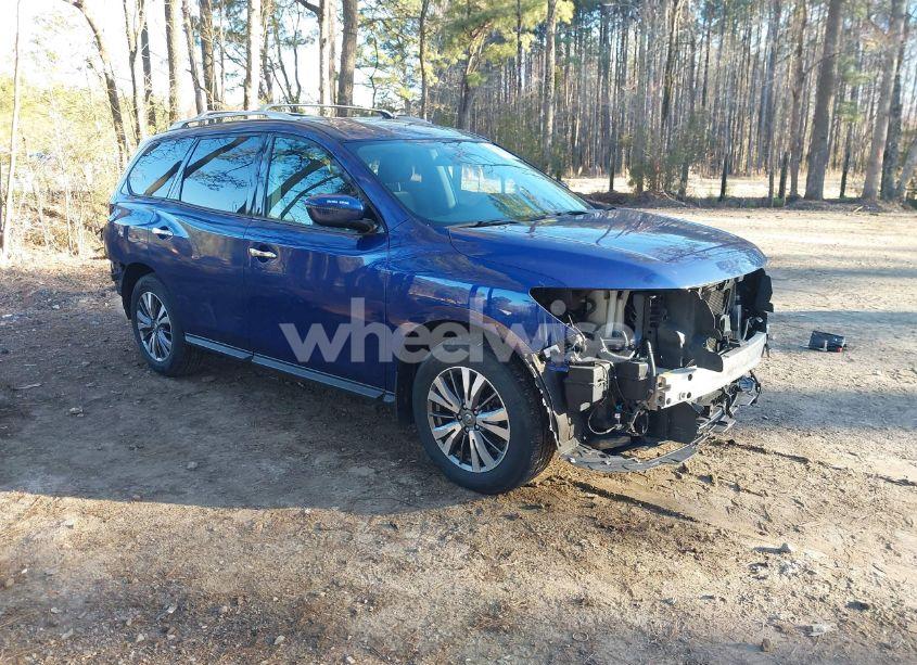 2017 Nissan Pathfinder S (VIN 5N1DR2MN1HC616000) main photo