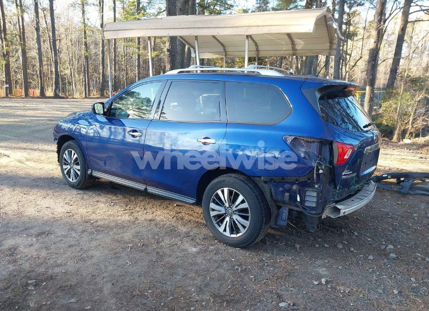 Photo 3 of 2017 Nissan Pathfinder S (VIN 5N1DR2MN1HC616000)