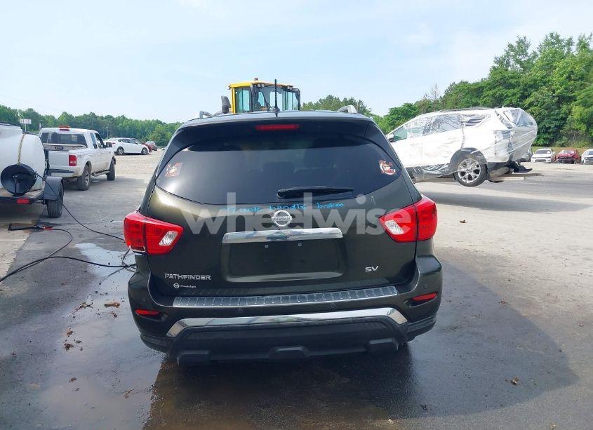 Photo 16 of 2017 Nissan Pathfinder SV (VIN 5N1DR2MN1HC619690)