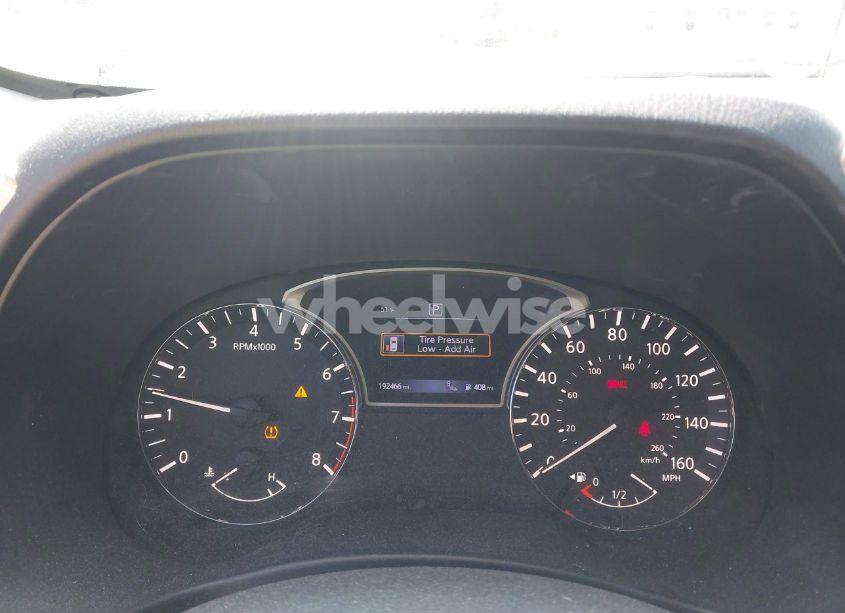 Photo 7 of 2017 Nissan Pathfinder SL (VIN 5N1DR2MN1HC620676)