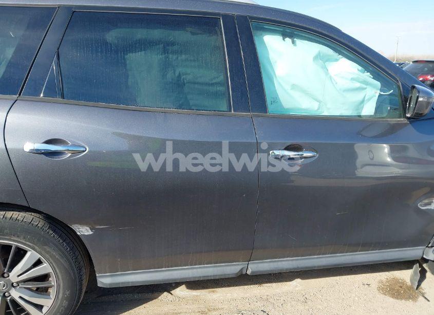 Photo 13 of 2017 Nissan Pathfinder (VIN 5N1DR2MN1HC621133)