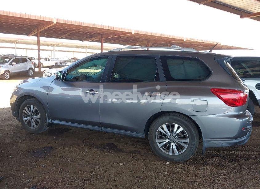 Photo 14 of 2017 Nissan Pathfinder SL (VIN 5N1DR2MN1HC637381)