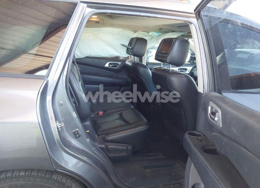 Photo 8 of 2017 Nissan Pathfinder SL (VIN 5N1DR2MN1HC637381)