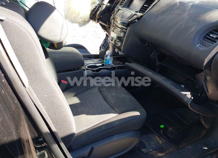 Photo 5 of 2017 Nissan Pathfinder S (VIN 5N1DR2MN1HC678853)