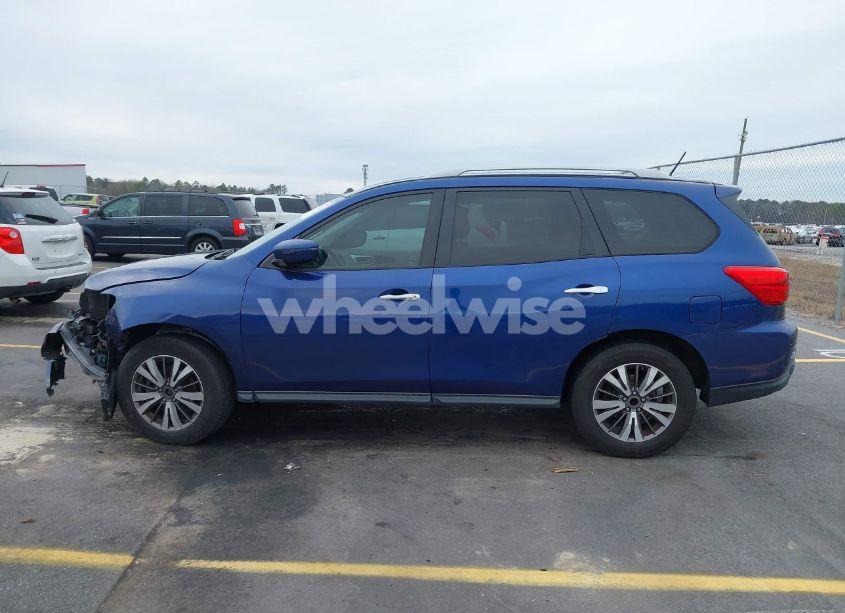 Photo 15 of 2017 Nissan Pathfinder S (VIN 5N1DR2MN1HC691201)