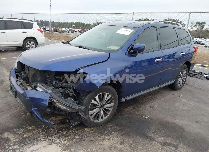 Photo 2 of 2017 Nissan Pathfinder S (VIN 5N1DR2MN1HC691201)