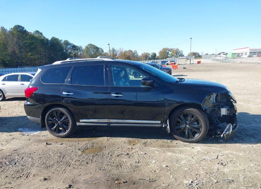 Photo 13 of 2017 Nissan Pathfinder PLATINUM (VIN 5N1DR2MN1HC696656)