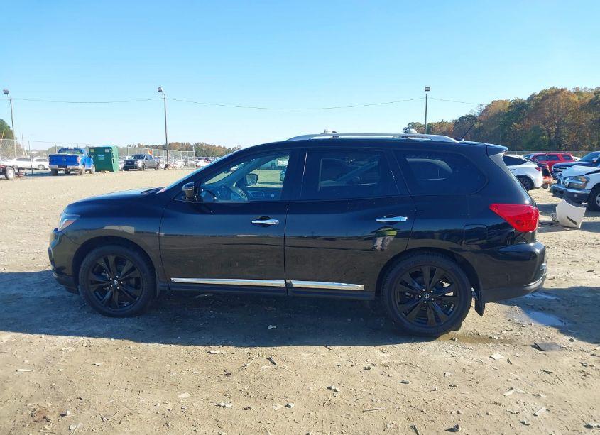 Photo 14 of 2017 Nissan Pathfinder PLATINUM (VIN 5N1DR2MN1HC696656)