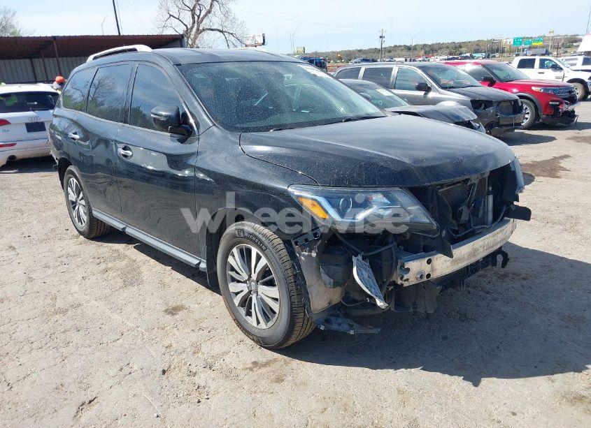 2017 Nissan Pathfinder S (VIN 5N1DR2MN1HC905233) main photo