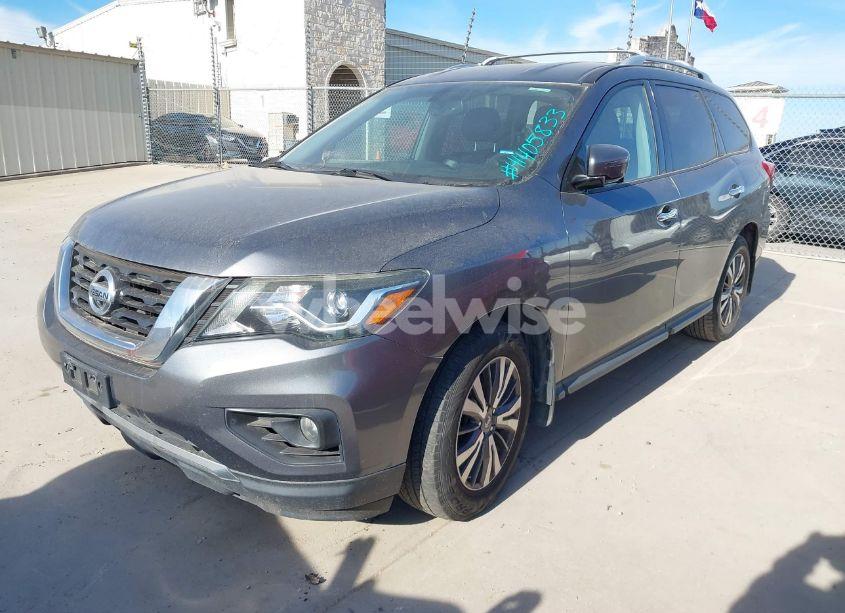 Photo 2 of 2017 Nissan Pathfinder SL (VIN 5N1DR2MN1HC906110)