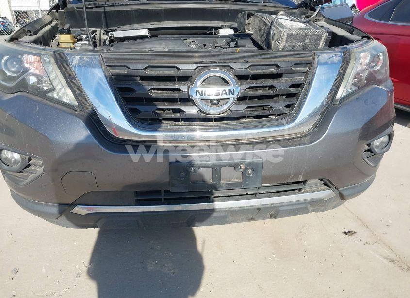 Photo 6 of 2017 Nissan Pathfinder SL (VIN 5N1DR2MN1HC906110)