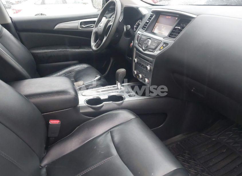 Photo 5 of 2017 Nissan Pathfinder SL (VIN 5N1DR2MN1HC906821)