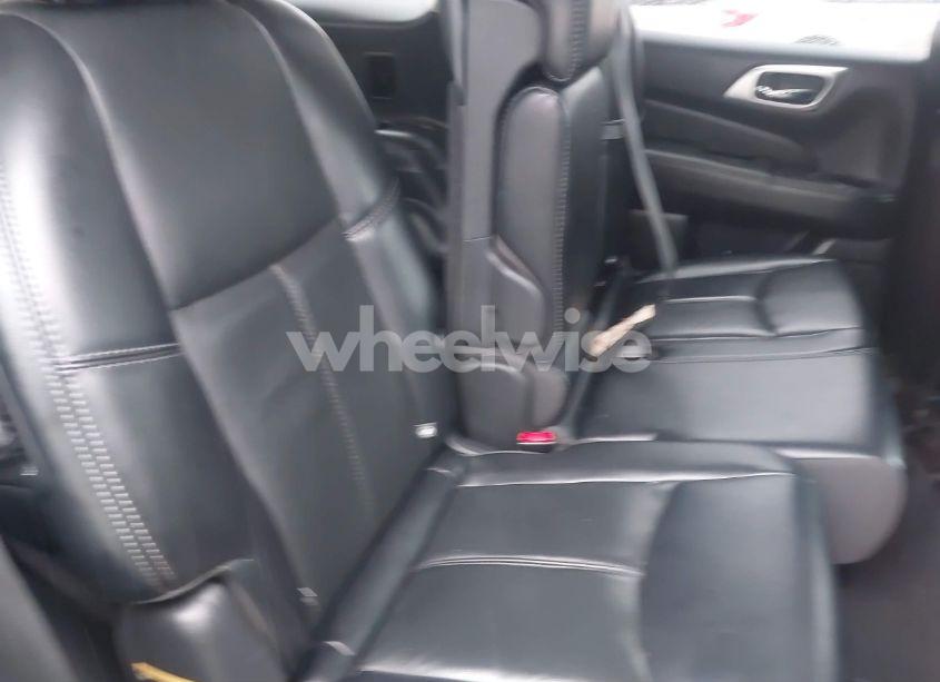 Photo 8 of 2017 Nissan Pathfinder SL (VIN 5N1DR2MN1HC906821)