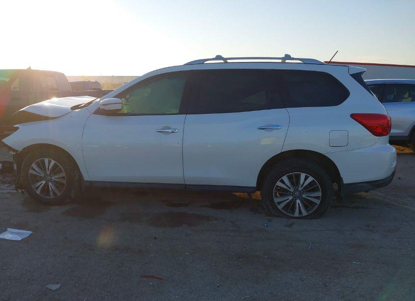 Photo 14 of 2017 Nissan Pathfinder SL (VIN 5N1DR2MN1HC907225)