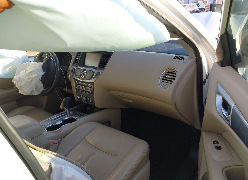 Photo 5 of 2017 Nissan Pathfinder SL (VIN 5N1DR2MN1HC907225)