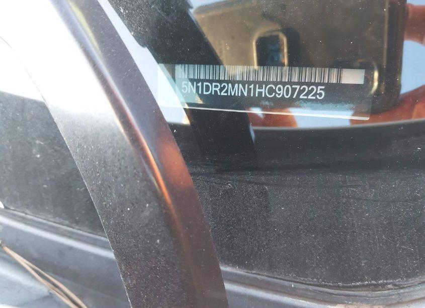 Photo 9 of 2017 Nissan Pathfinder SL (VIN 5N1DR2MN1HC907225)