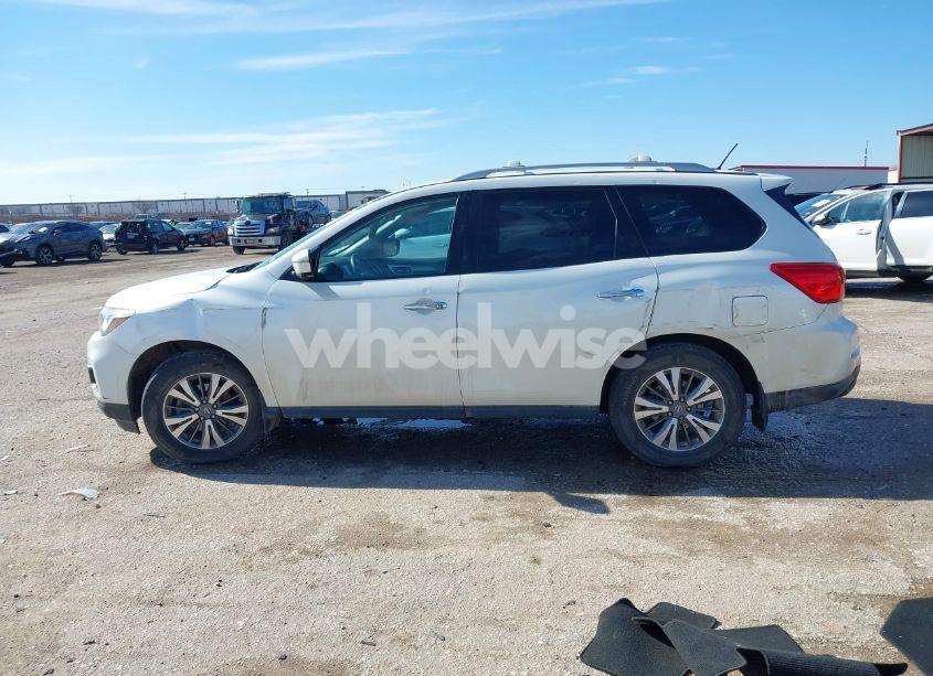 Photo 14 of 2017 Nissan Pathfinder SL (VIN 5N1DR2MN2HC619293)