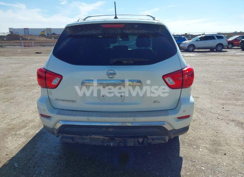 Photo 16 of 2017 Nissan Pathfinder SL (VIN 5N1DR2MN2HC619293)