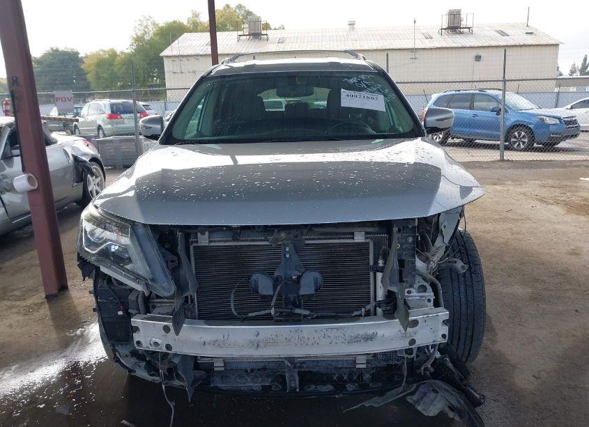 Photo 13 of 2017 Nissan Pathfinder SV (VIN 5N1DR2MN2HC626924)