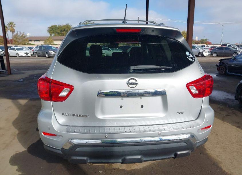 Photo 17 of 2017 Nissan Pathfinder SV (VIN 5N1DR2MN2HC626924)