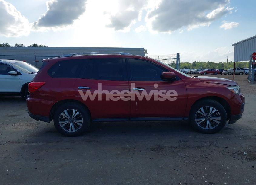 Photo 12 of 2017 Nissan Pathfinder SV (VIN 5N1DR2MN2HC645683)