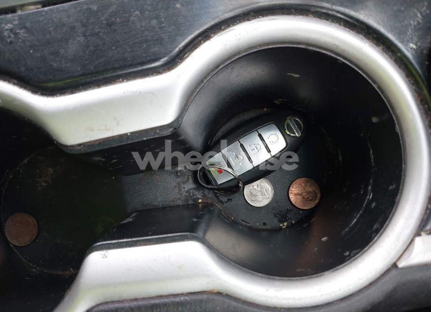 Photo 11 of 2017 Nissan Pathfinder SV (VIN 5N1DR2MN2HC687013)