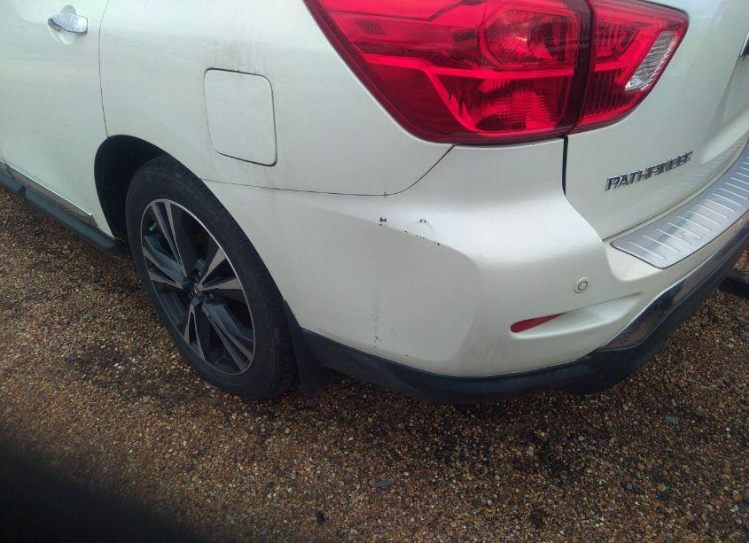 Photo 6 of 2017 Nissan Pathfinder PLATINUM (VIN 5N1DR2MN2HC687691)