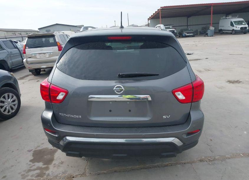 Photo 16 of 2017 Nissan Pathfinder SV (VIN 5N1DR2MN2HC911333)
