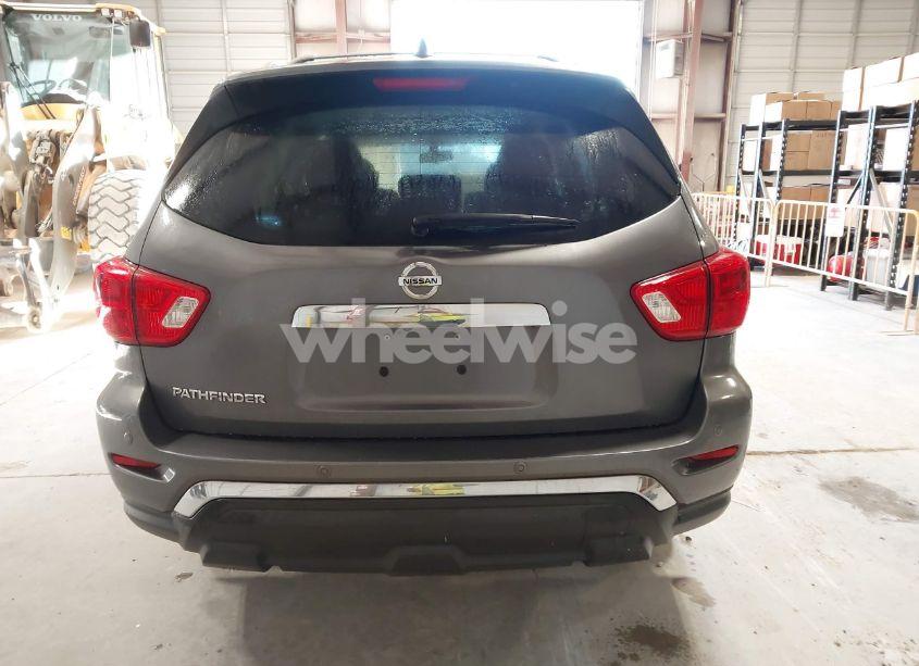Photo 16 of 2019 Nissan Pathfinder S (VIN 5N1DR2MN2KC633766)