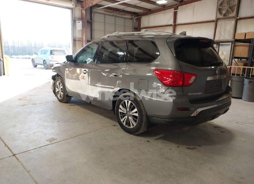 Photo 3 of 2019 Nissan Pathfinder S (VIN 5N1DR2MN2KC633766)