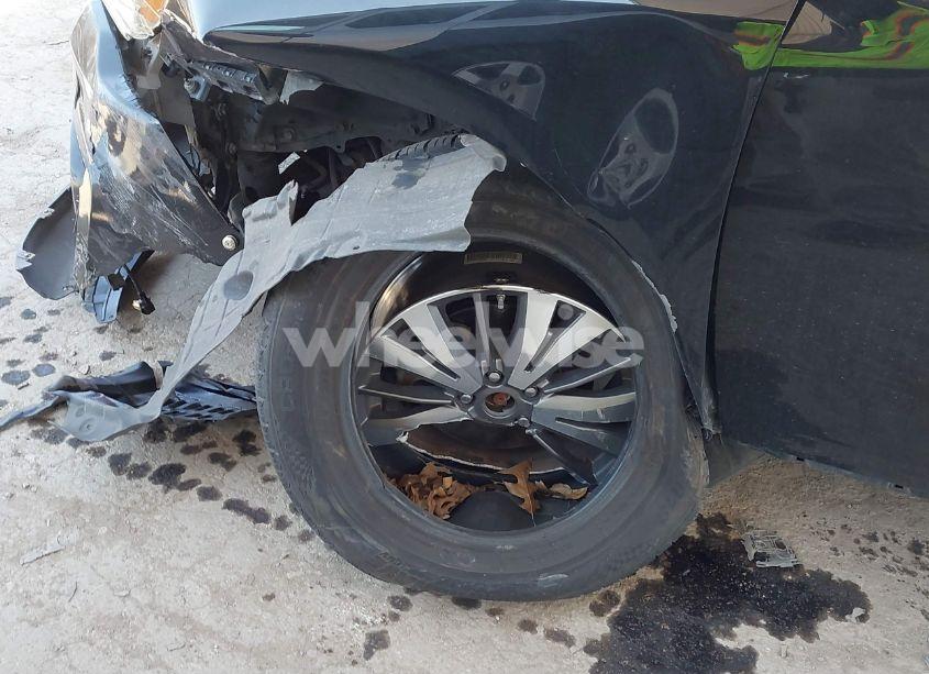 Photo 6 of 2017 Nissan Pathfinder SL (VIN 5N1DR2MN3HC619383)