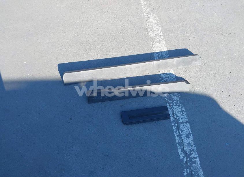 Photo 12 of 2017 Nissan Pathfinder PLATINUM (VIN 5N1DR2MN3HC629959)