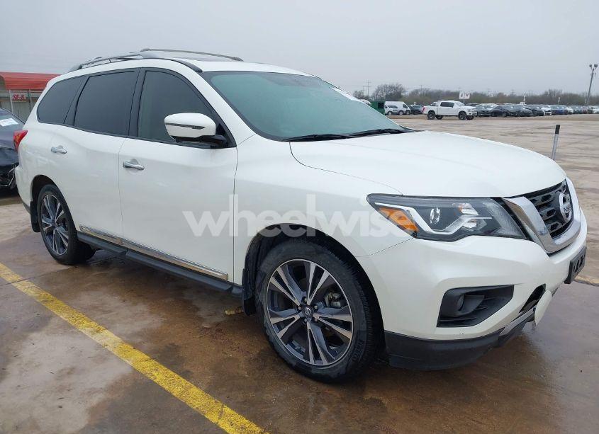 2017 Nissan Pathfinder PLATINUM (VIN 5N1DR2MN3HC642131) main photo