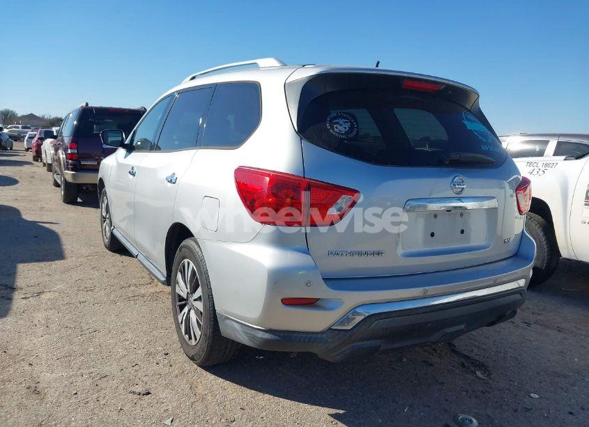 Photo 3 of 2017 Nissan Pathfinder SV (VIN 5N1DR2MN3HC648222)